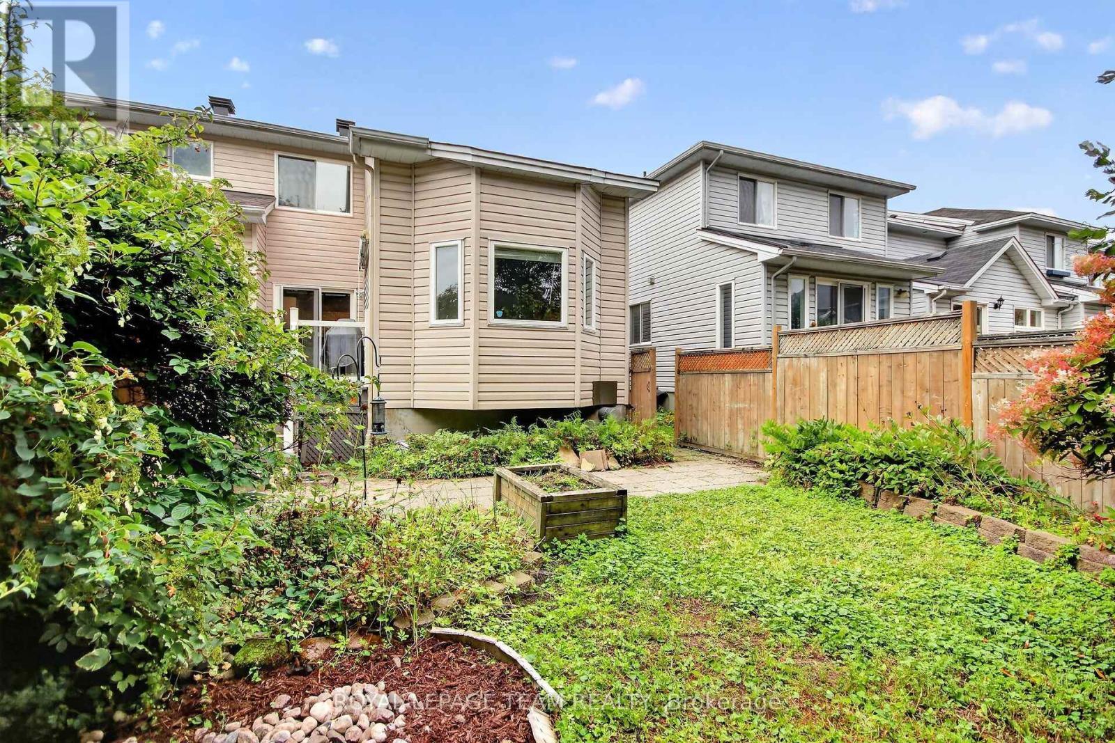 23 Grassy Plains Drive, Ottawa, ON