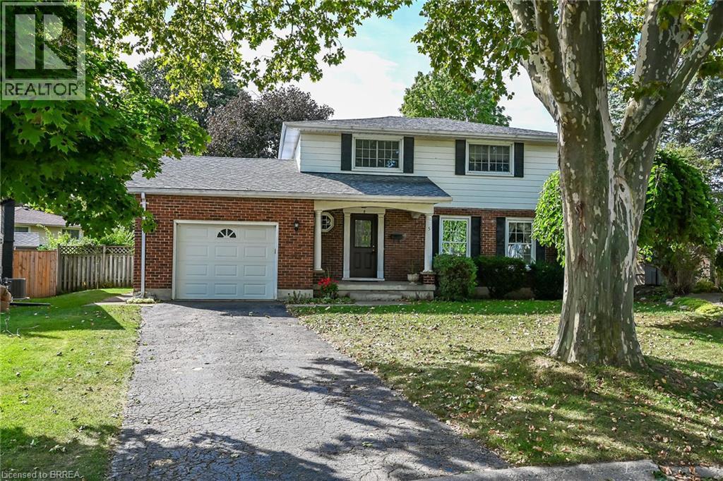 5 Rathbun Place, Brantford, ON