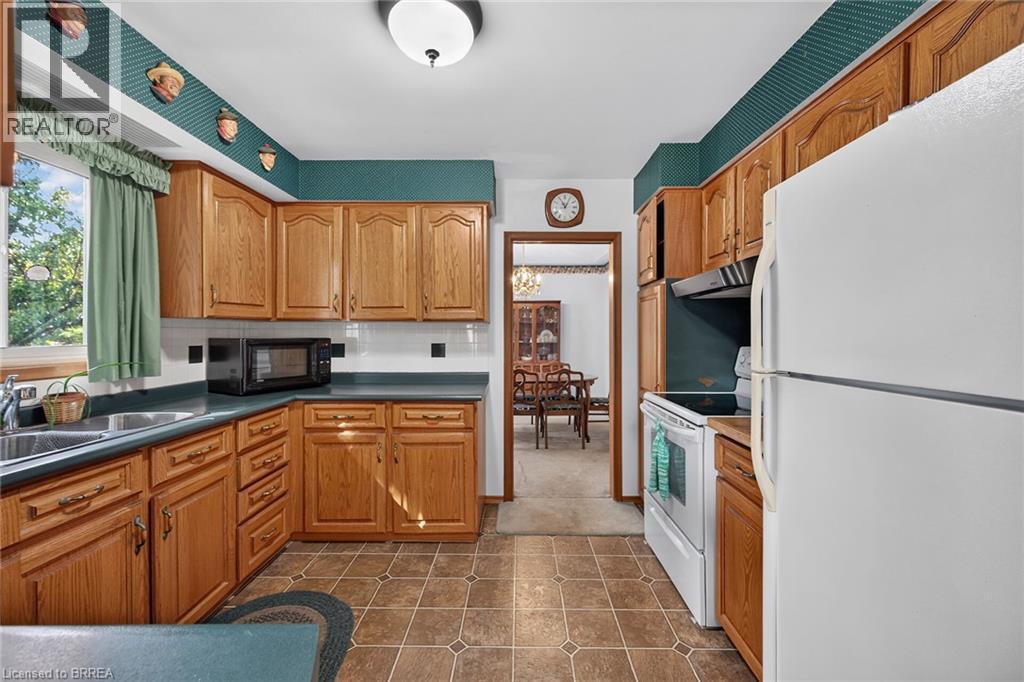 5 Rathbun Place, Brantford, ON