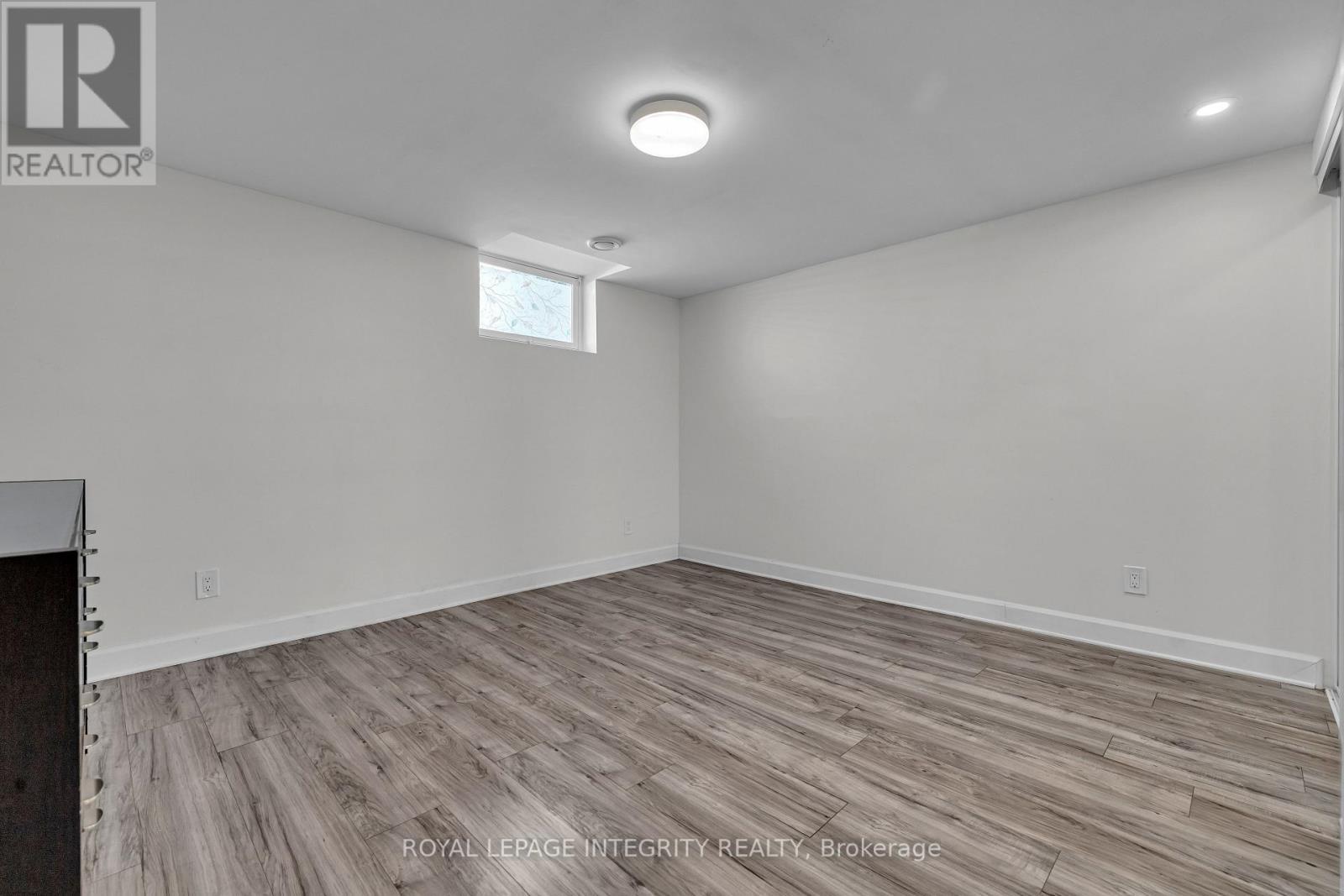 924 Rex Avenue, Ottawa, ON