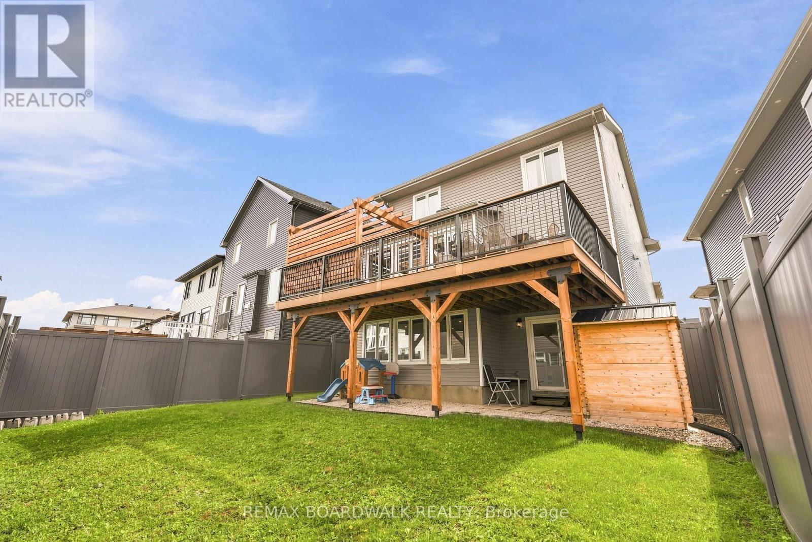 Walkout design extends your living outdoors - 210 Pingwi Place, Ottawa, ON