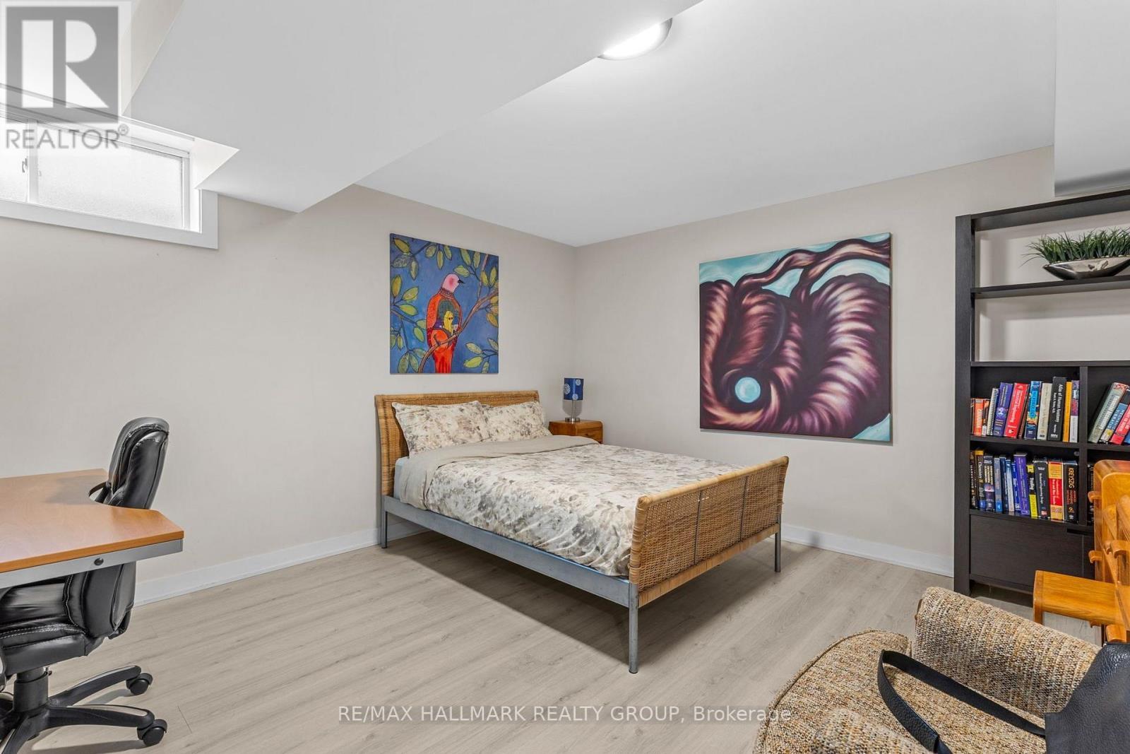 Lower level secondary unit primary bedroom - 5 Rayburn Street, Ottawa, ON