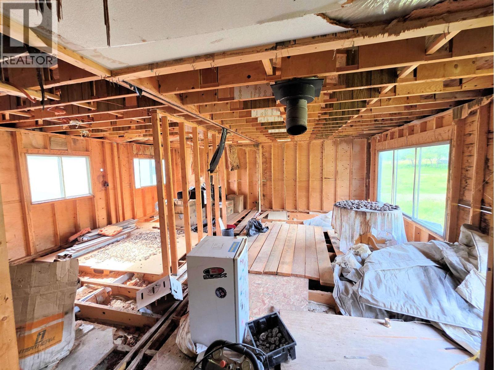 13490 Bunbury Road, Dunster, BC
