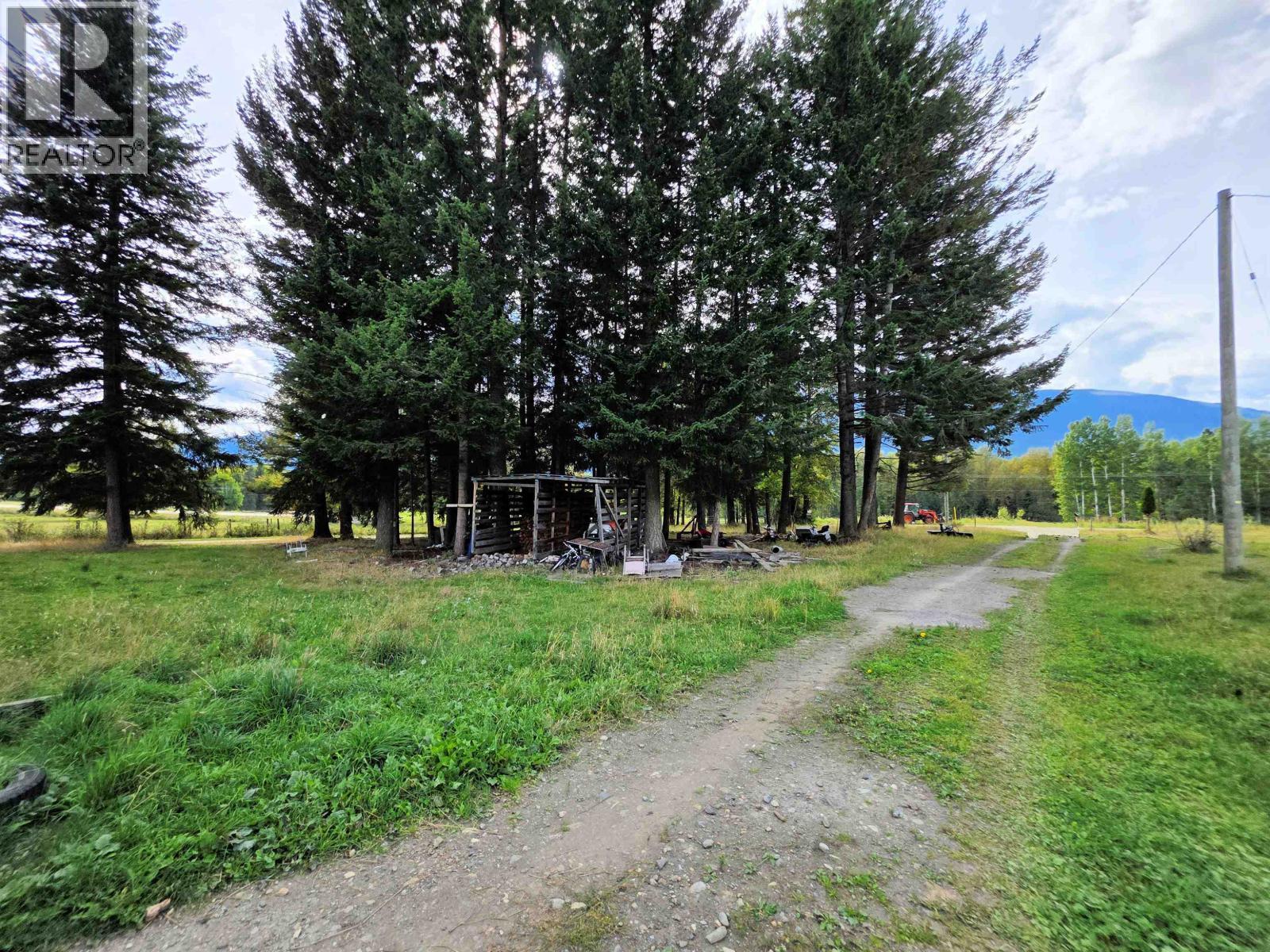 13490 Bunbury Road, Dunster, BC