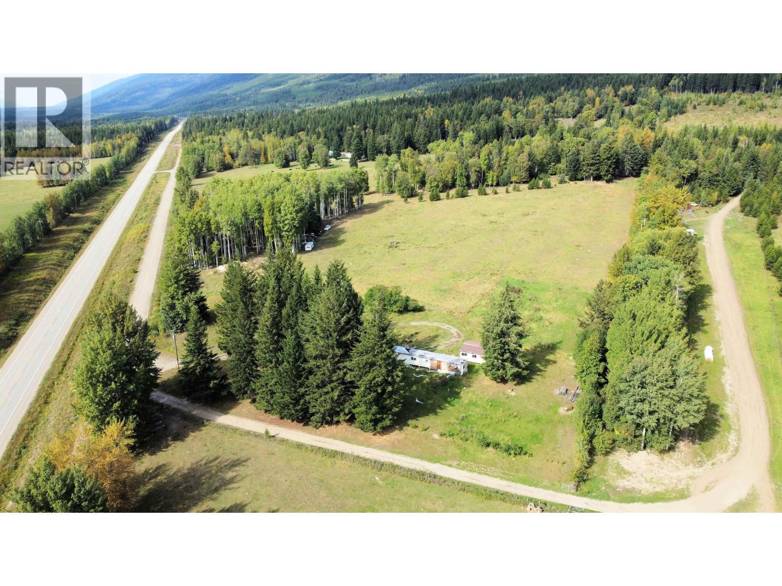 13490 Bunbury Road, Dunster, BC