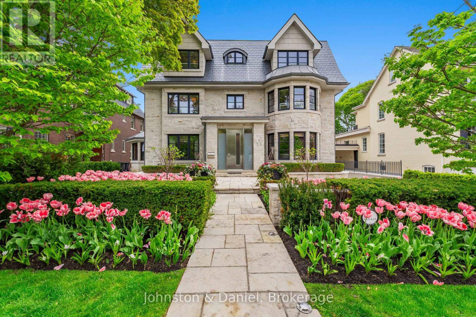 24 Glenview Avenue, Toronto, ON
