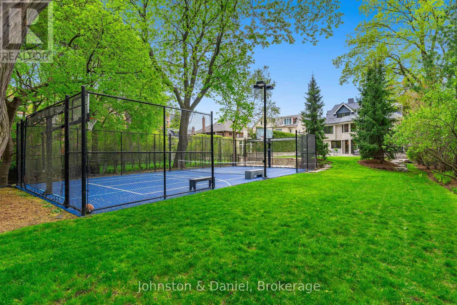 24 Glenview Avenue, Toronto, ON