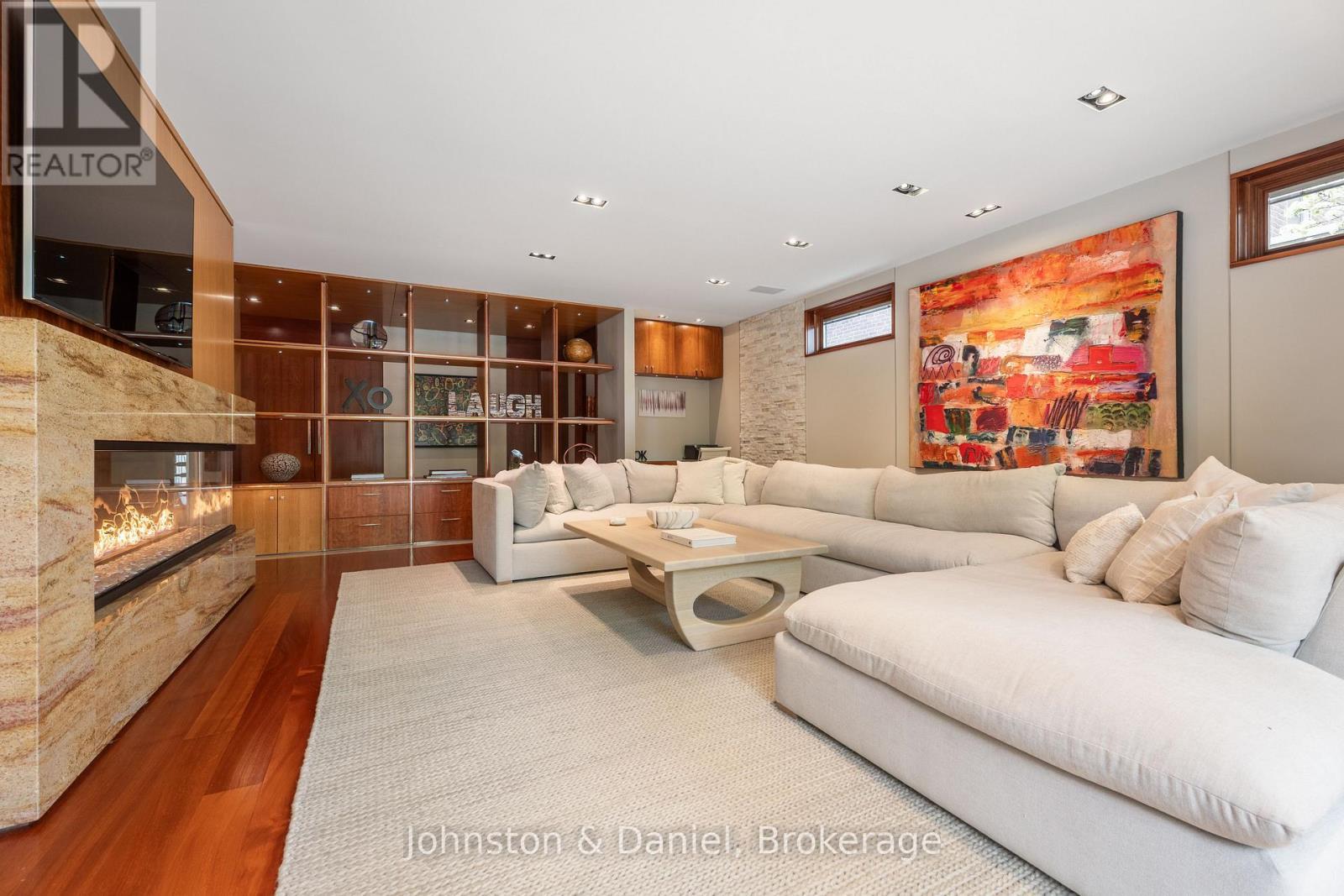 24 Glenview Avenue, Toronto, ON
