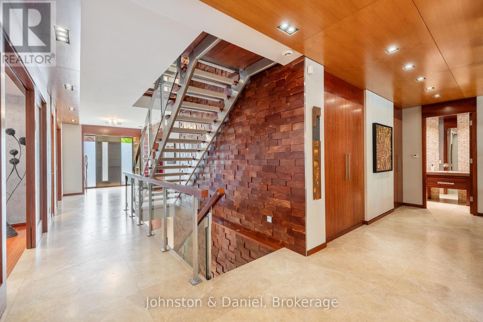 24 Glenview Avenue, Toronto, ON