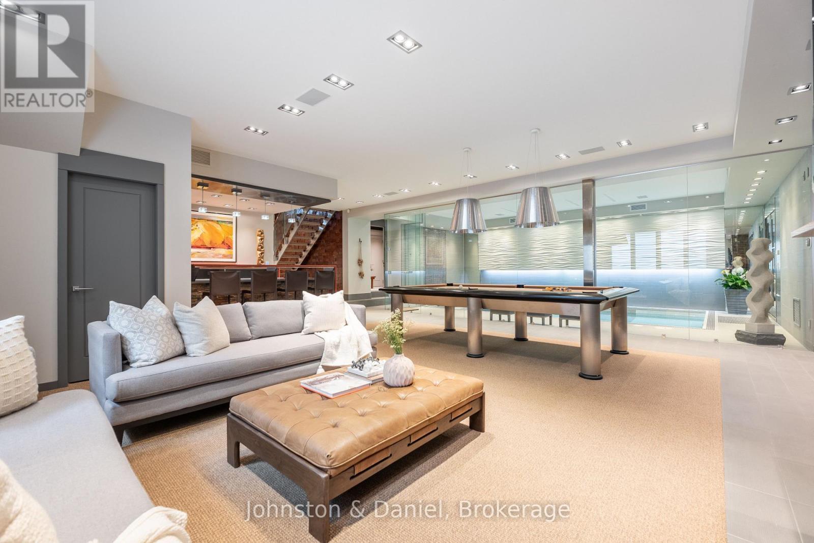 24 Glenview Avenue, Toronto, ON