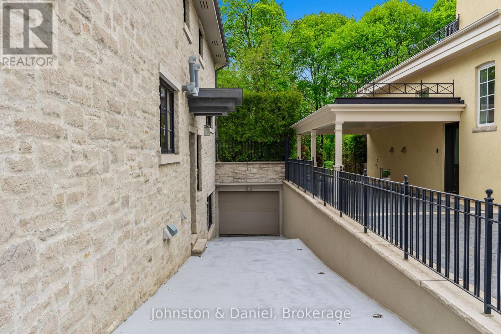 24 Glenview Avenue, Toronto, ON