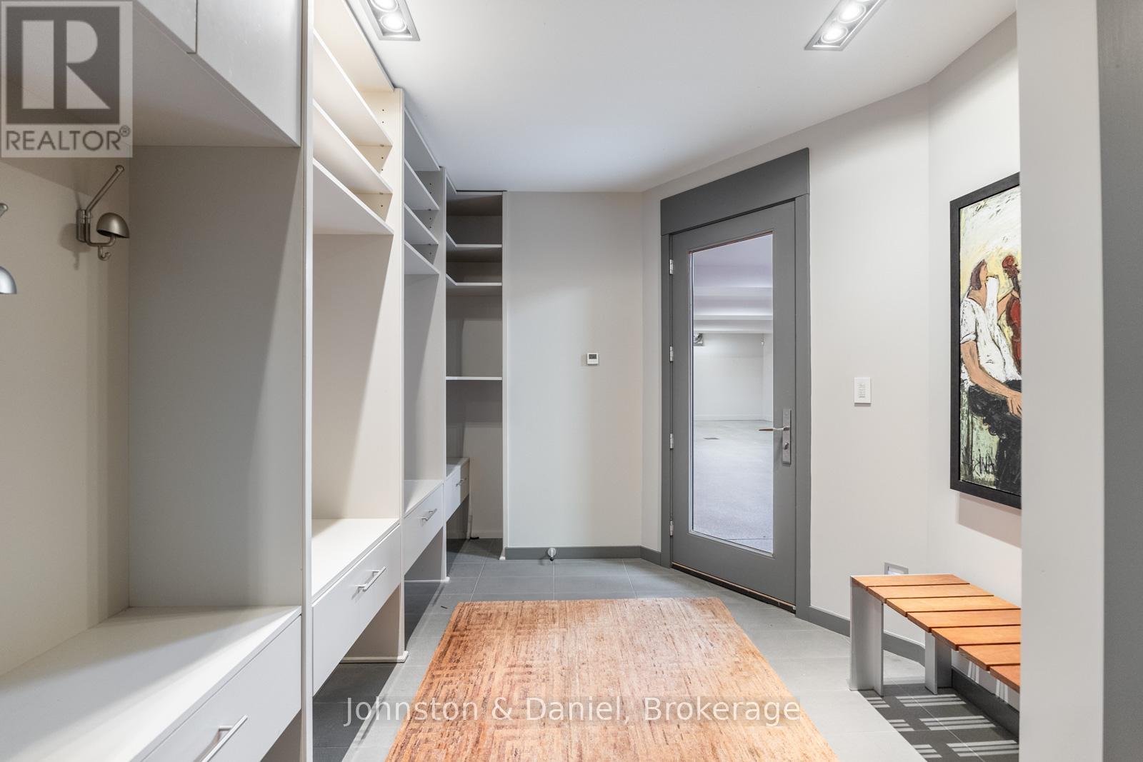 24 Glenview Avenue, Toronto, ON
