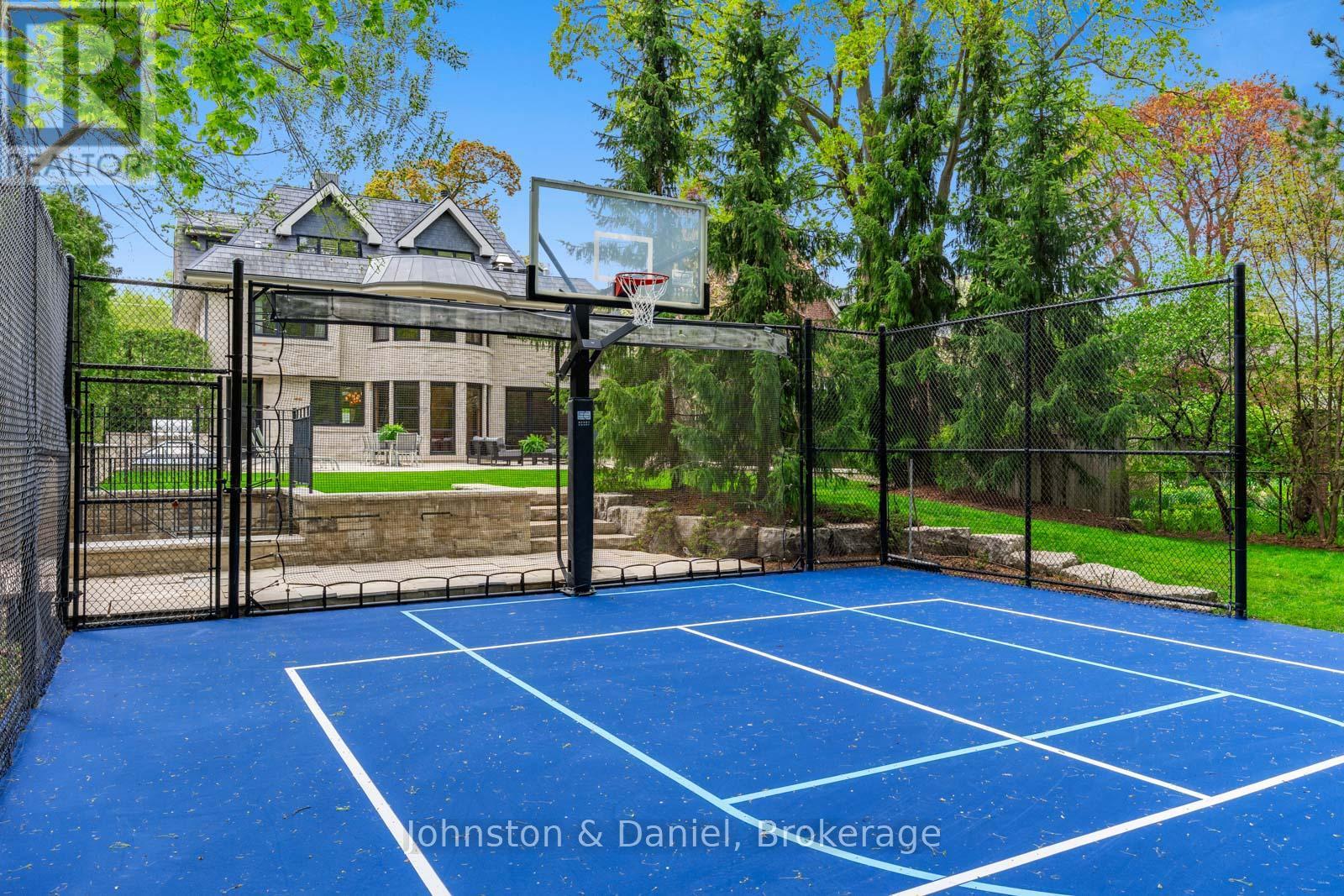 24 Glenview Avenue, Toronto, ON