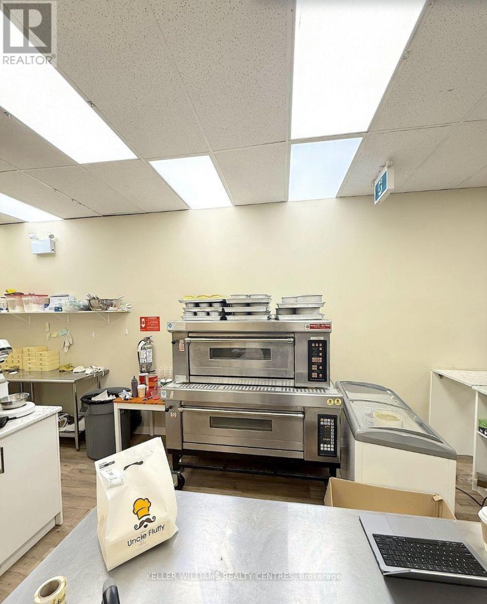 17 King Street W, Oshawa, ON