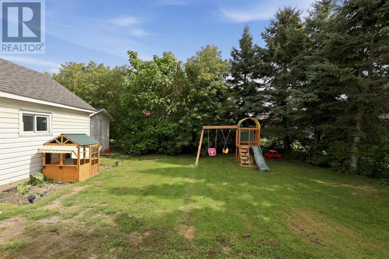 282 Spadina Ave, Sault Ste. Marie, ON