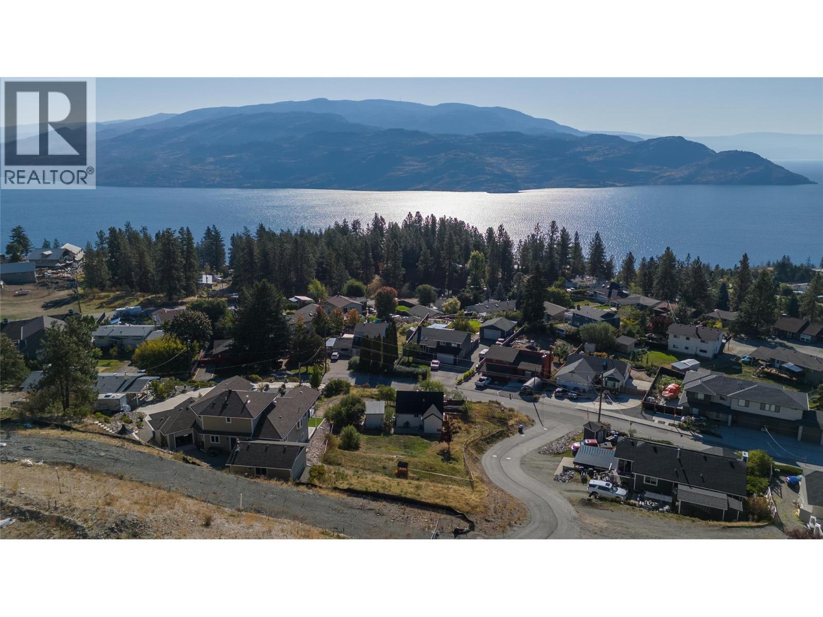 5940 Victoria Street, Peachland, BC
