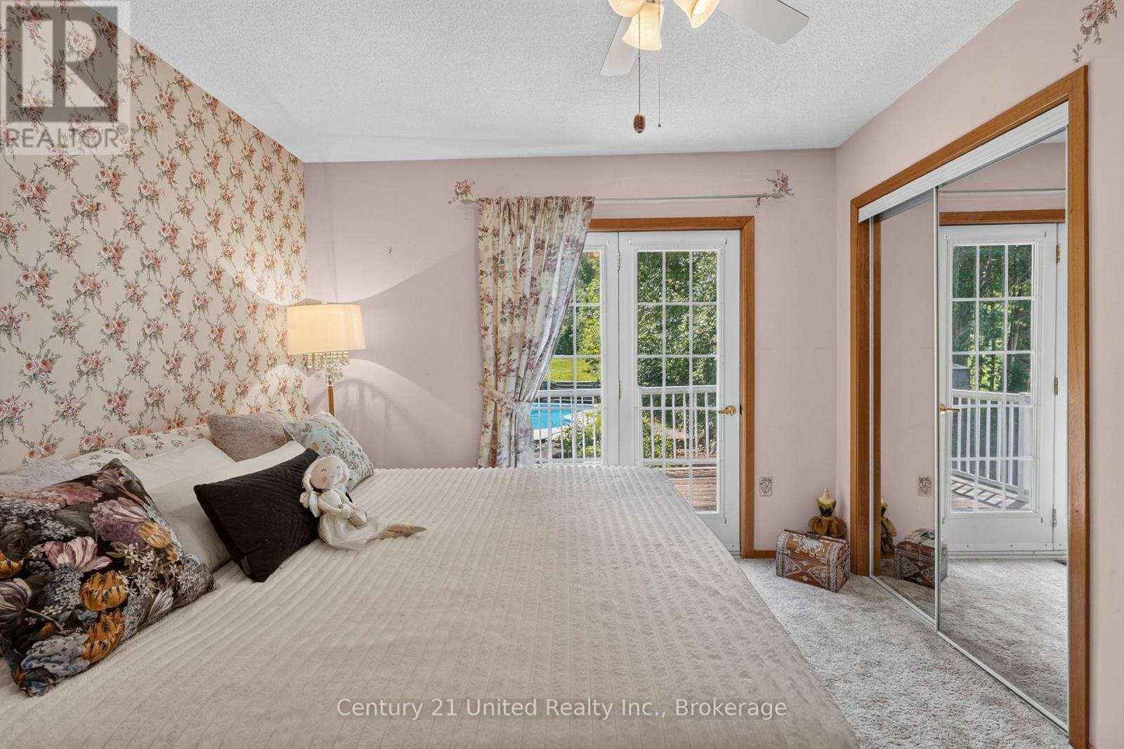 1696 Applewood Crescent, Peterborough (Monaghan Ward 2), ON