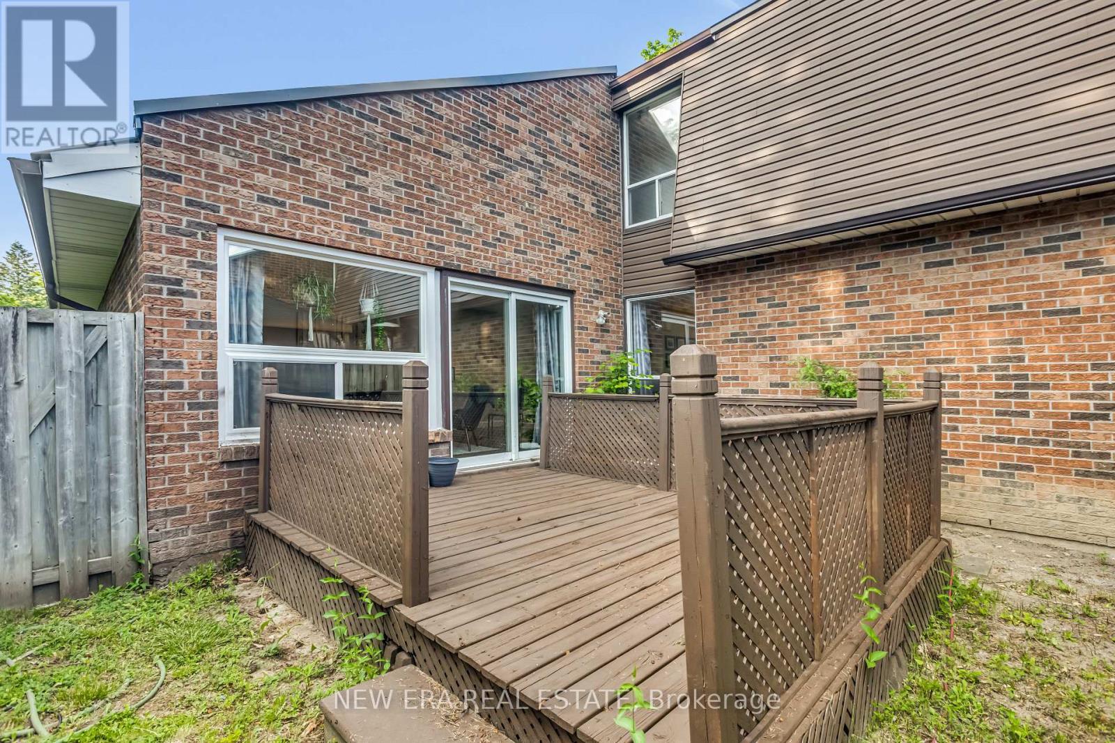 6 - 1415 Fieldlight Boulevard, Pickering, ON