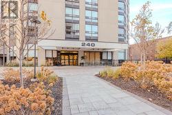 201 - 240 HEATH STREET W Toronto, ON M5P 3L5