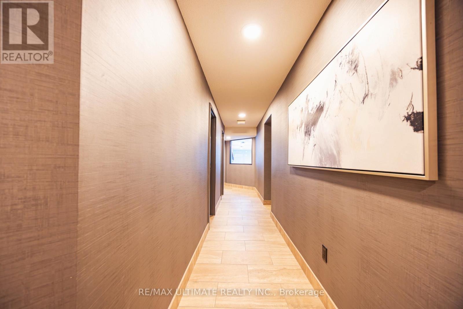 201 - 240 Heath Street W, Toronto, ON