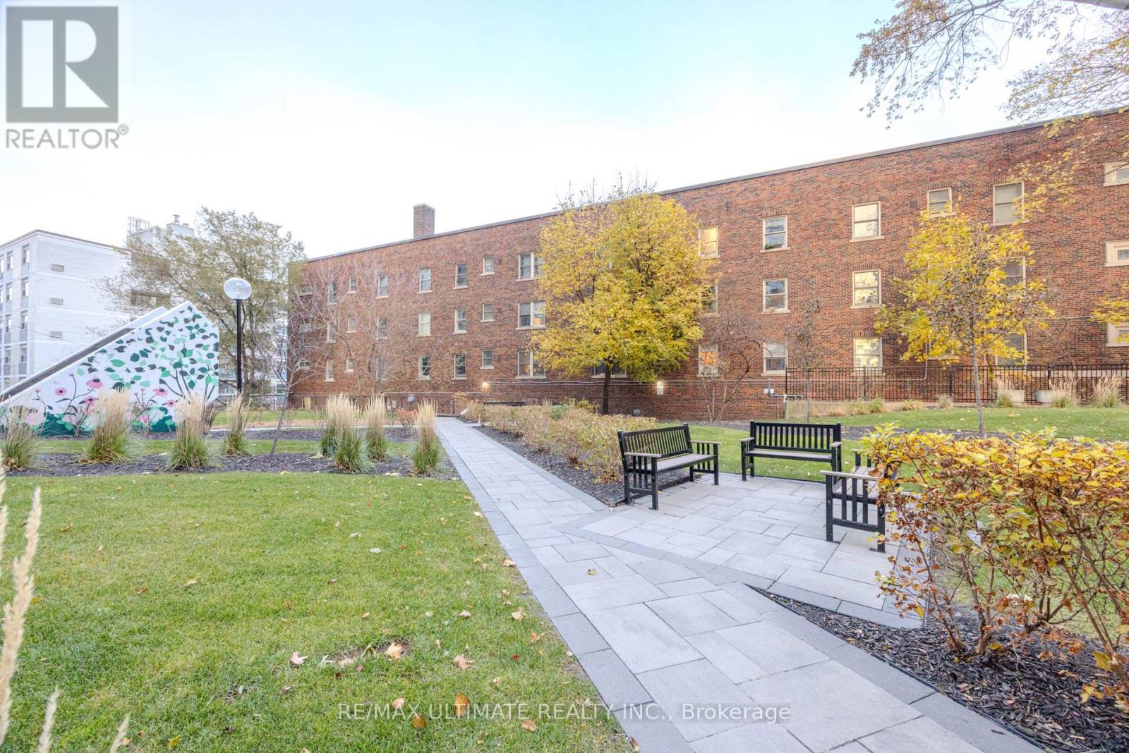 201 - 240 Heath Street W, Toronto, ON