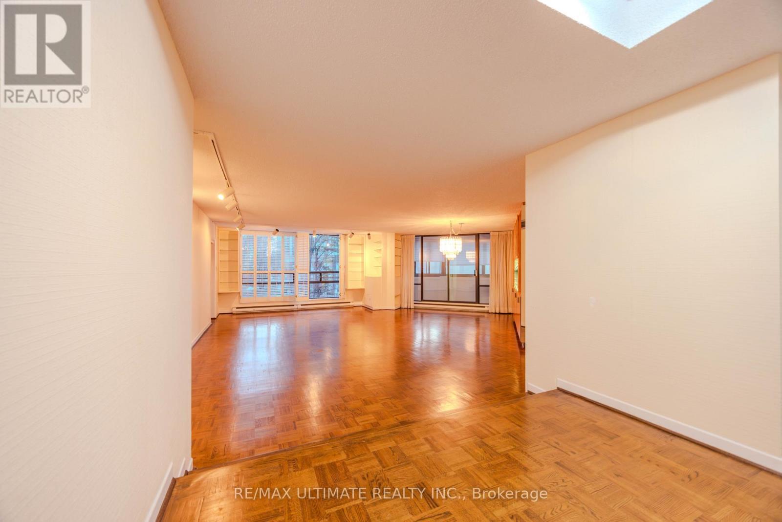 201 - 240 Heath Street W, Toronto, ON