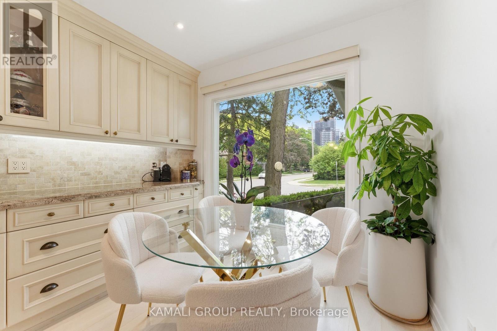 30 Blue Ridge Road, Toronto, ON