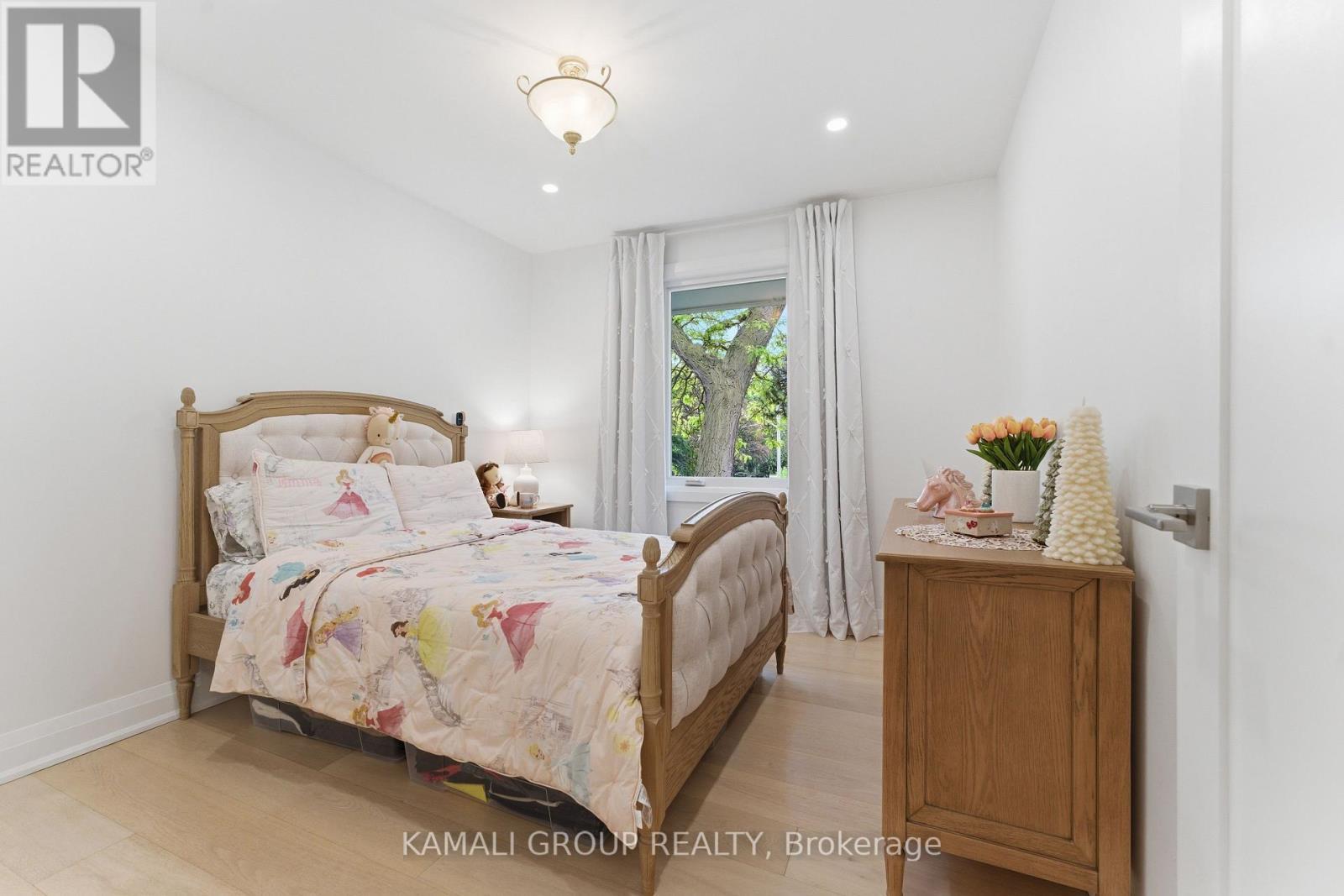 30 Blue Ridge Road, Toronto, ON