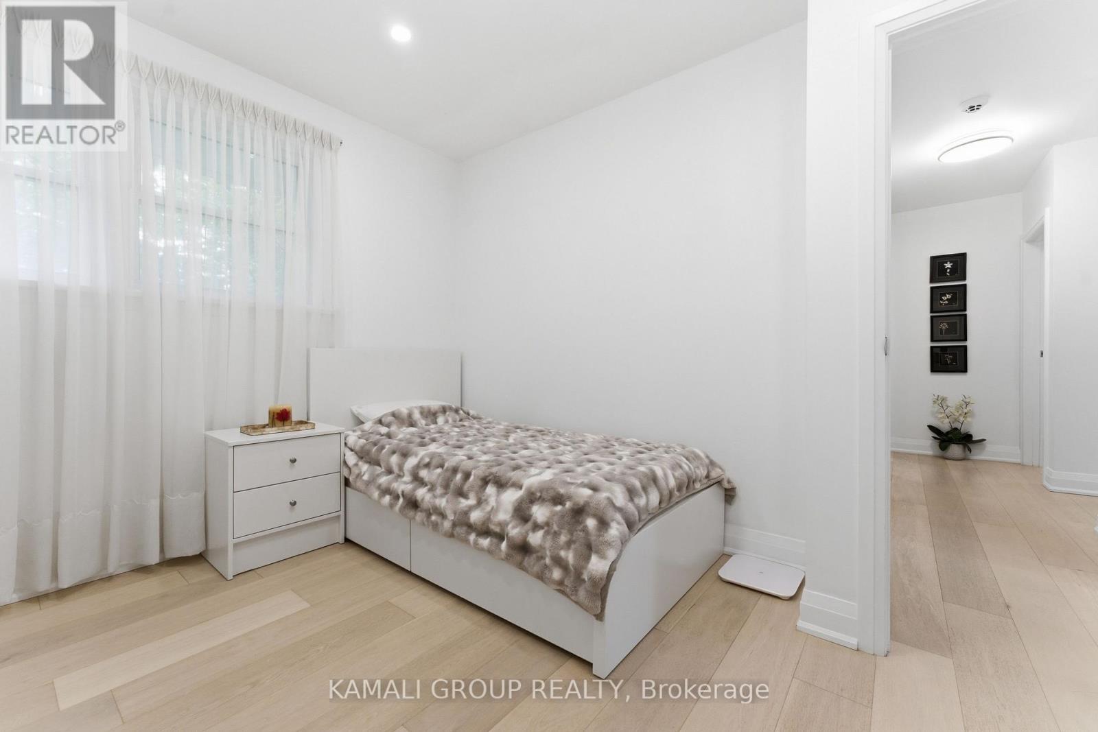 30 Blue Ridge Road, Toronto, ON