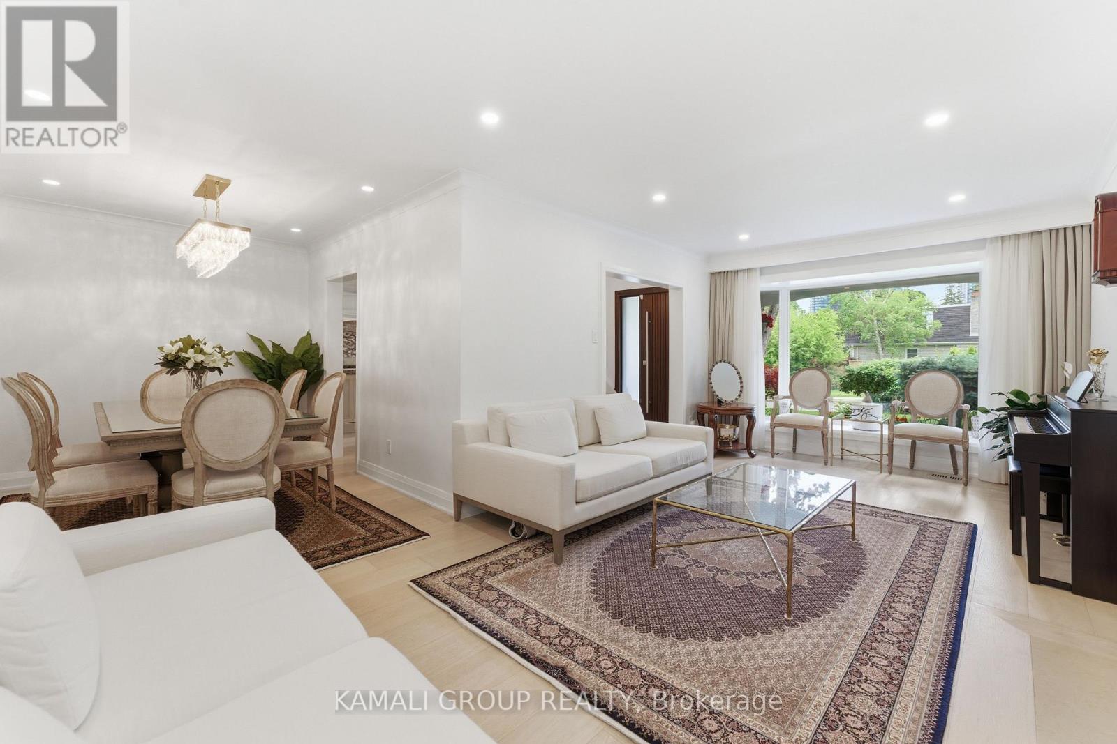 30 Blue Ridge Road, Toronto, ON