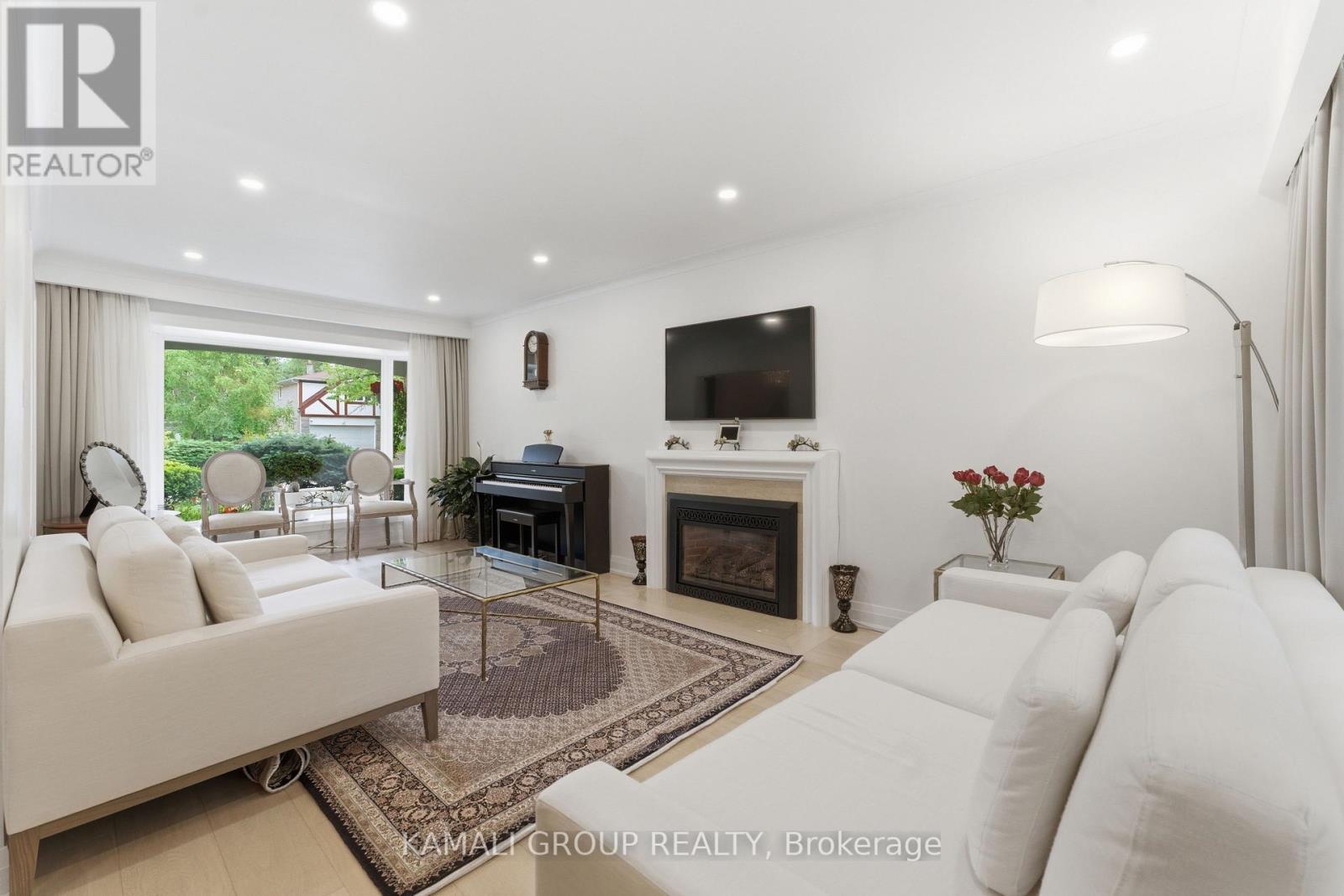 30 Blue Ridge Road, Toronto, ON