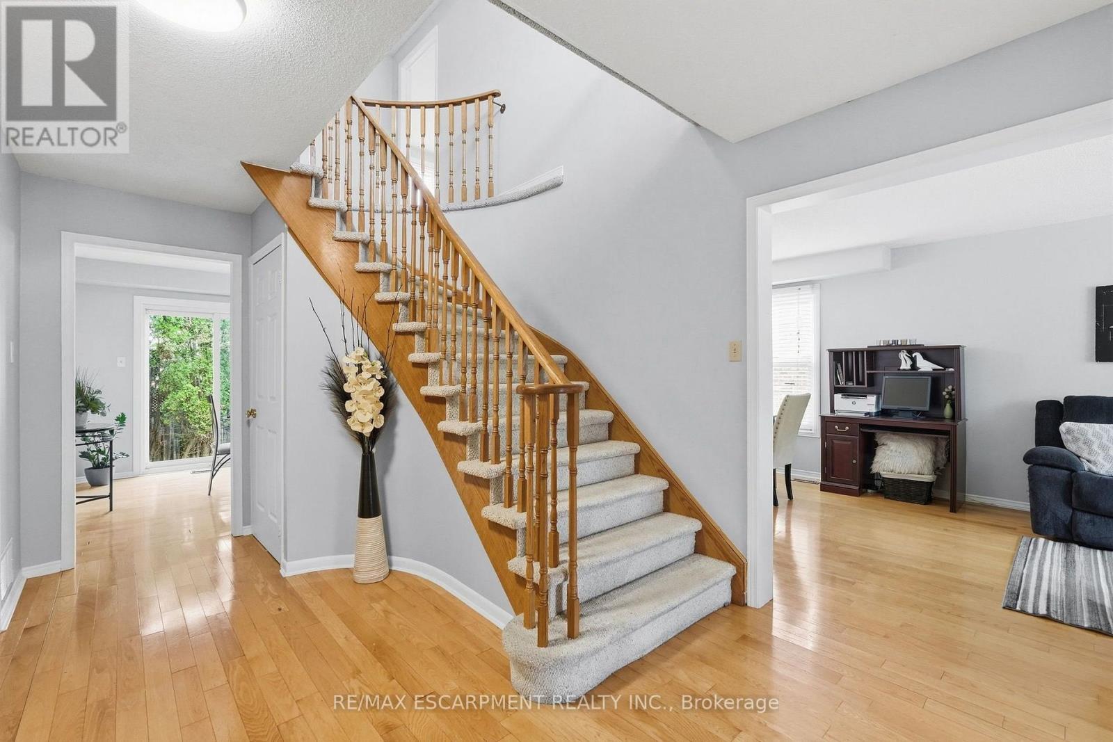 3193 Maderna Road, Burlington, ON