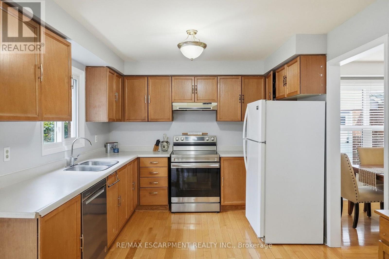 3193 Maderna Road, Burlington, ON