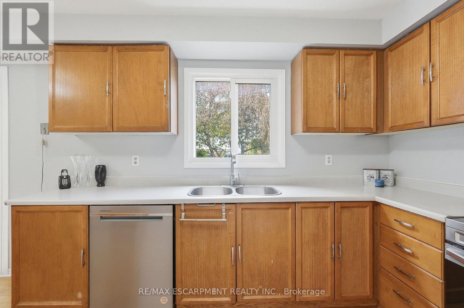 3193 Maderna Road, Burlington, ON