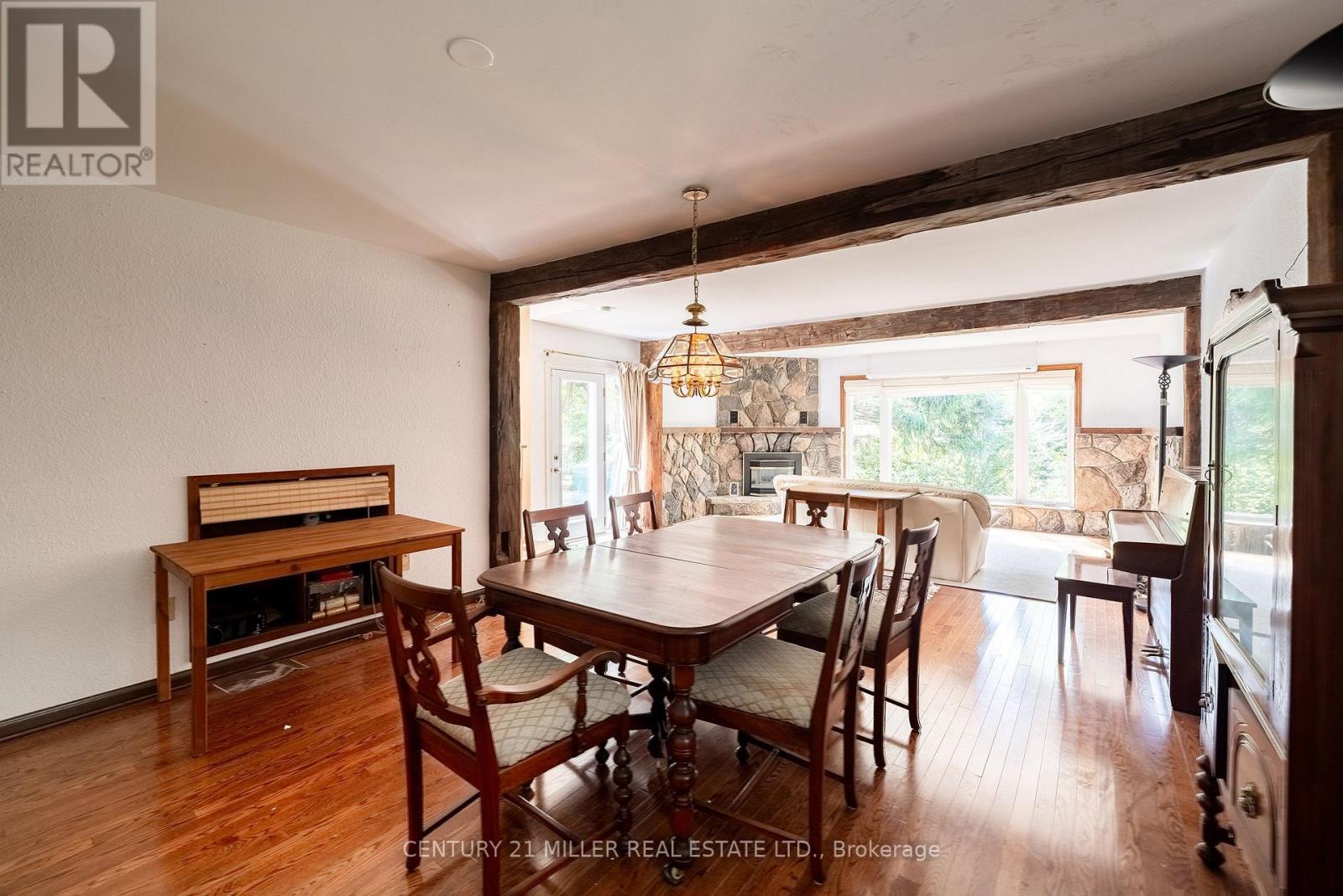 1242 Donlea Crescent, Oakville, ON