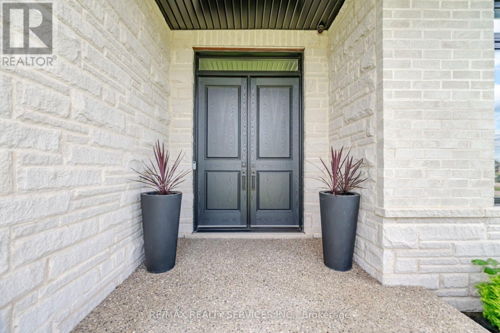56 Augustus Street, Brant, ON