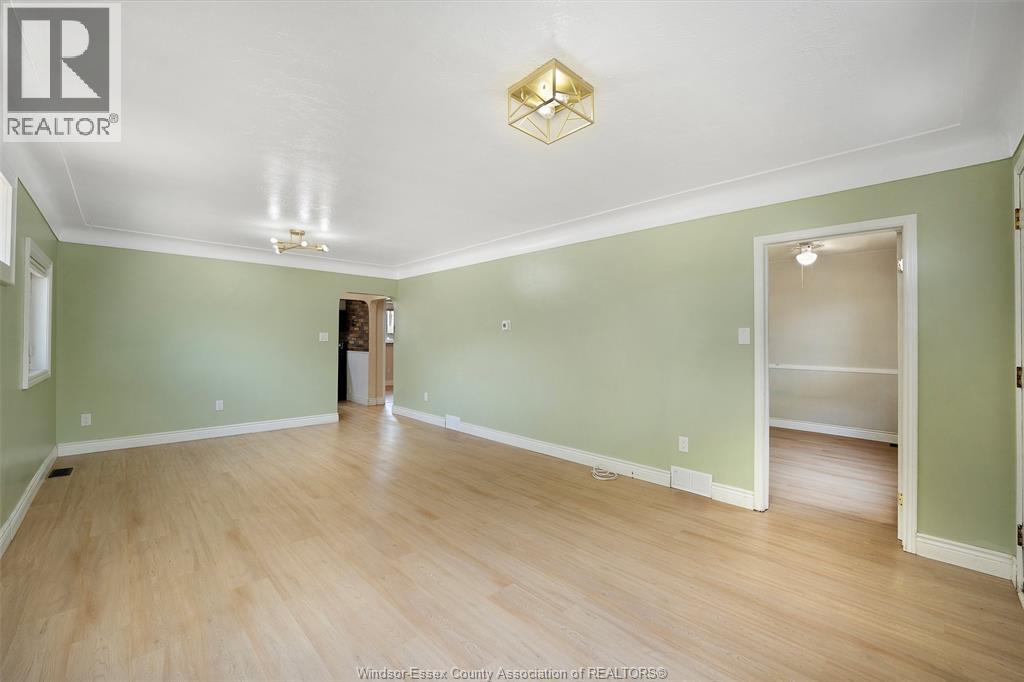 986 Eastlawn Avenue, Windsor, ON