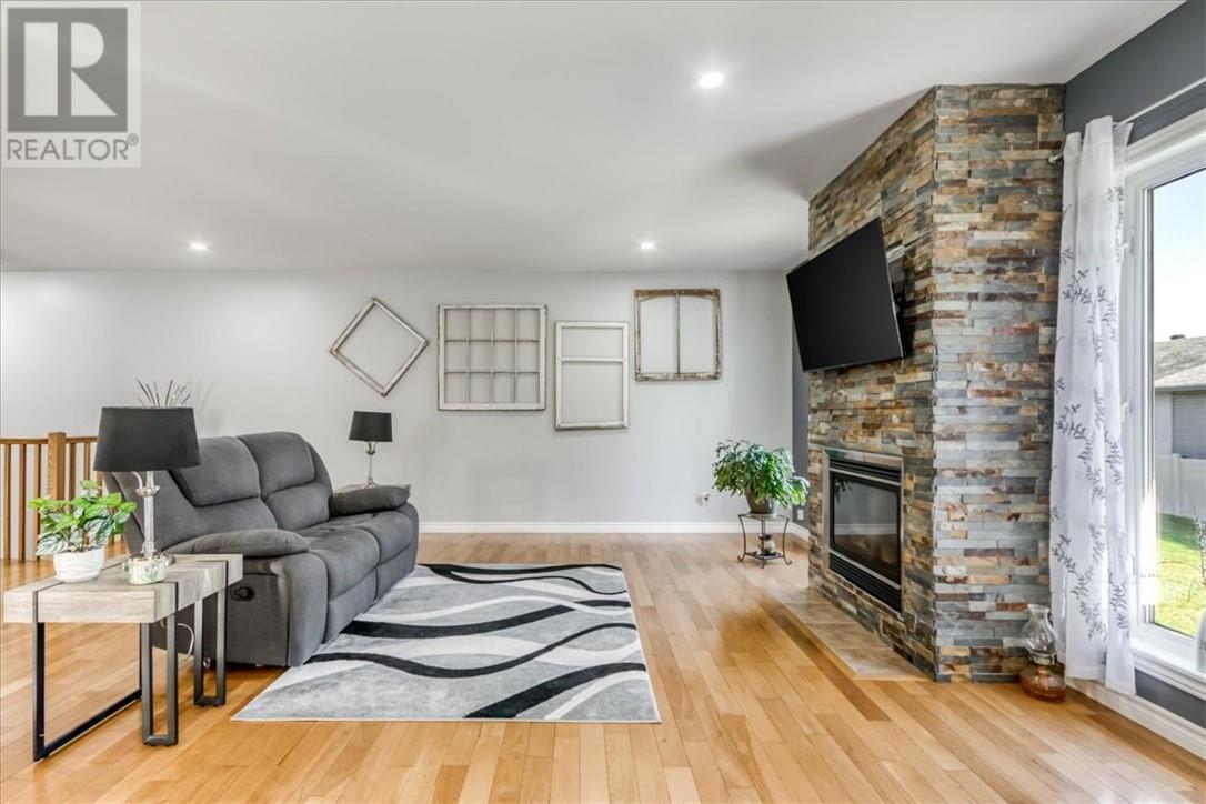 4256 Heritage Drive, Hanmer, ON