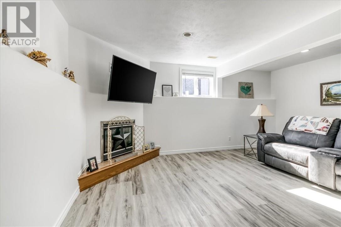 4256 Heritage Drive, Hanmer, ON