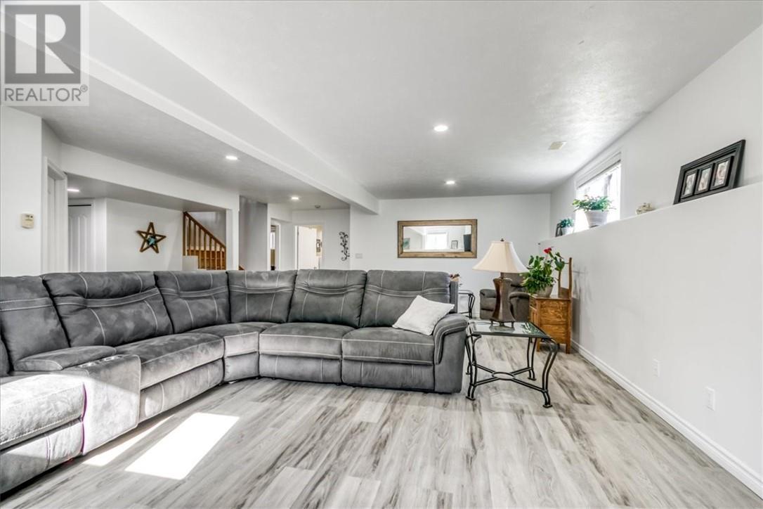 4256 Heritage Drive, Hanmer, ON