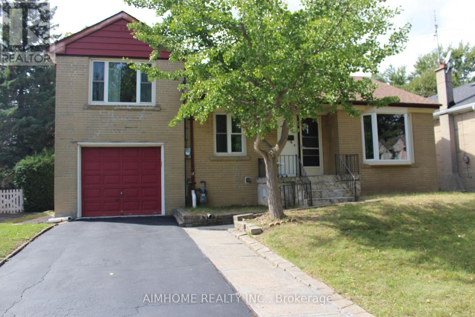 32 Lauralynn Crescent, Toronto, ON