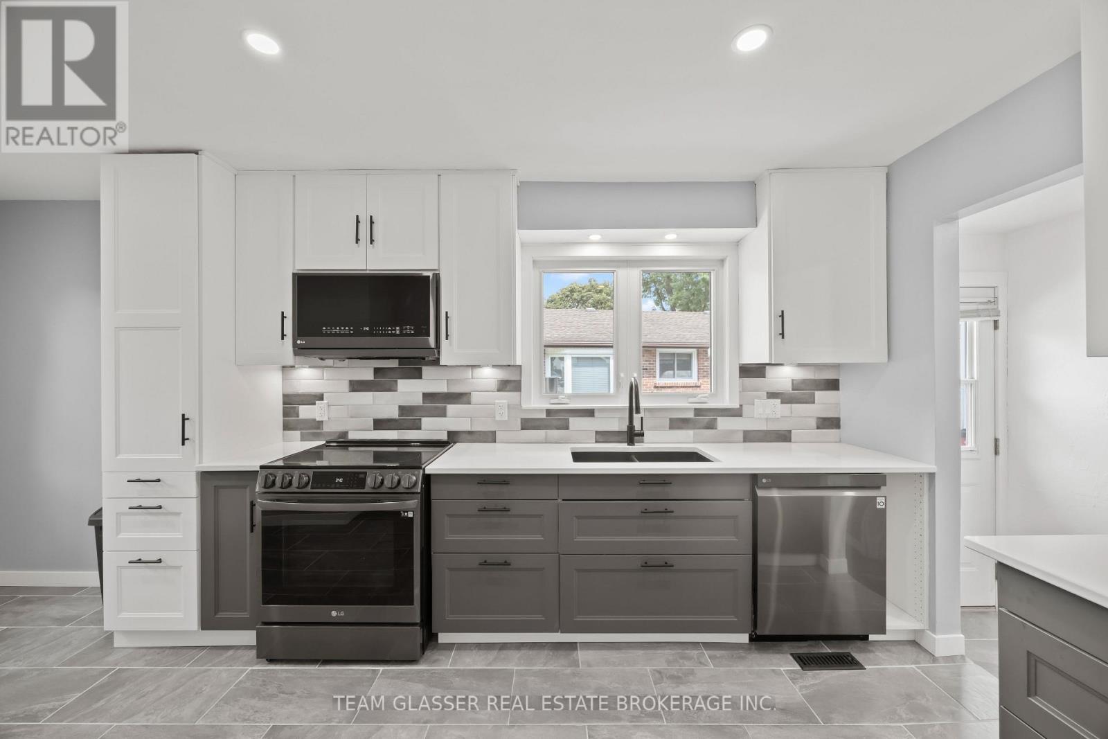 6 Heath Place, London South (South T), ON