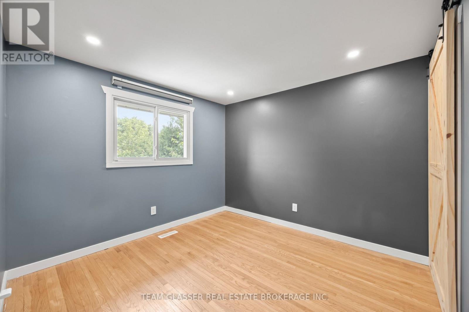 6 Heath Place, London South (South T), ON