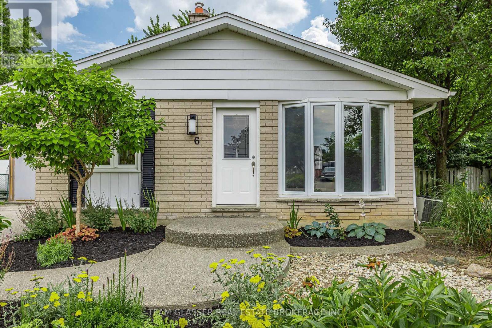 6 Heath Place, London South (South T), ON