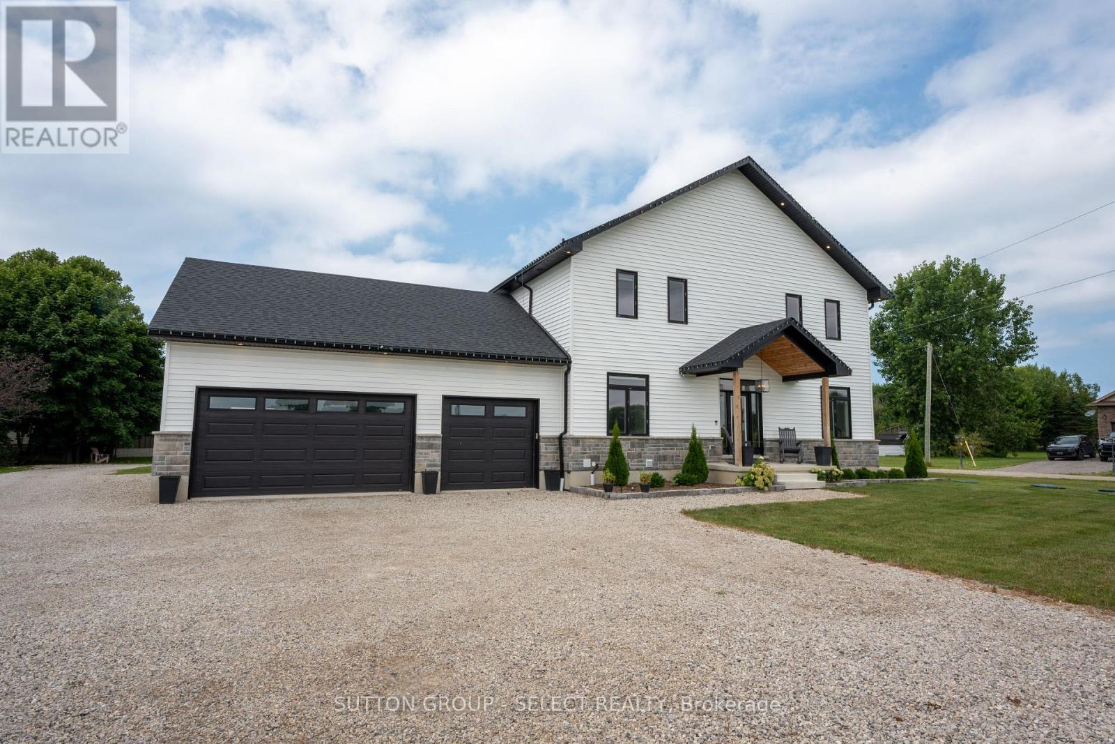 33977 Kildeer Drive, Bluewater (Hay), ON