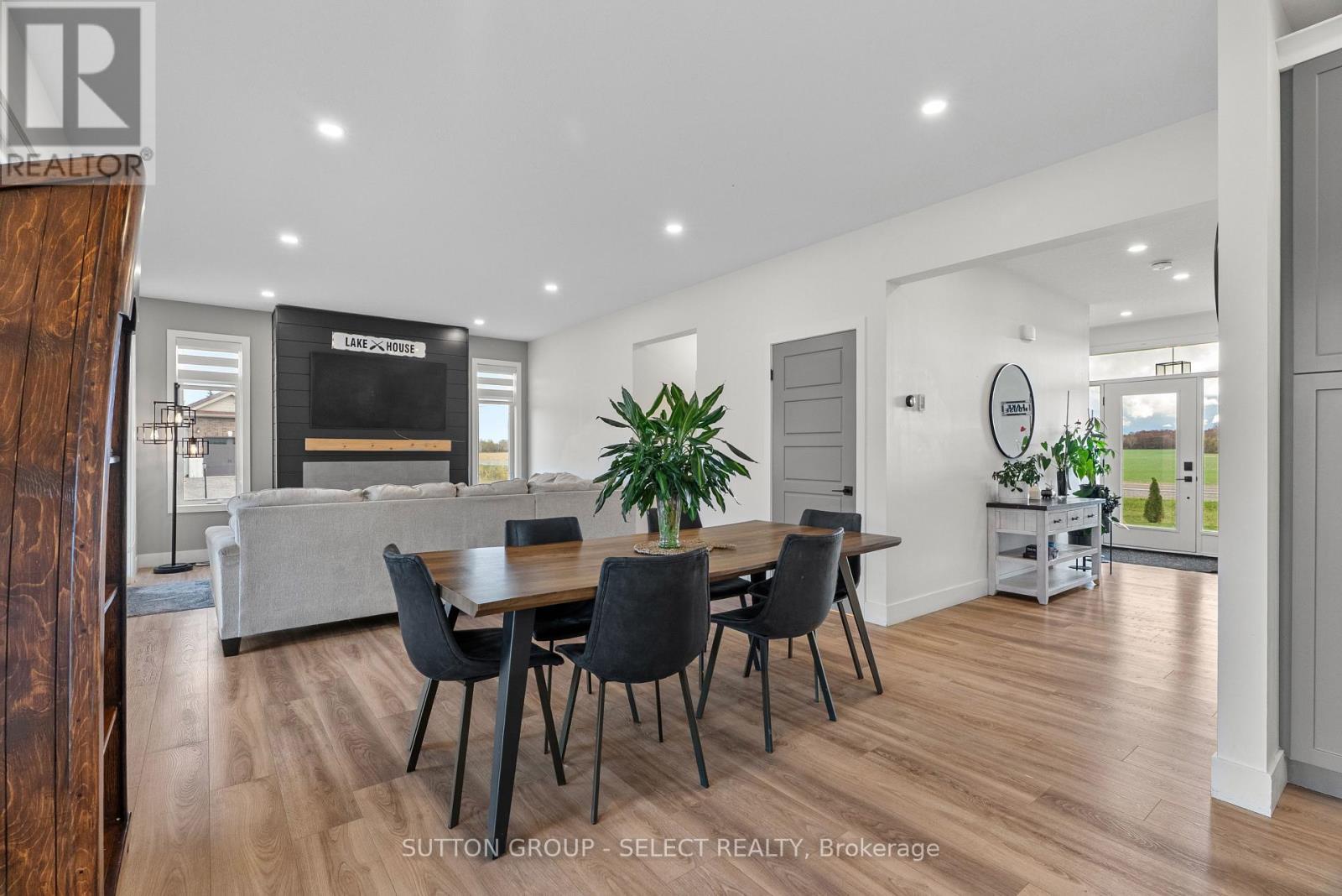 33977 Kildeer Drive, Bluewater (Hay), ON
