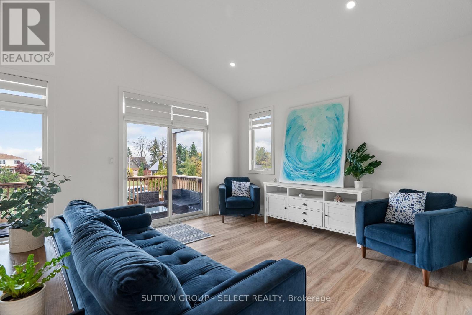 33977 Kildeer Drive, Bluewater (Hay), ON
