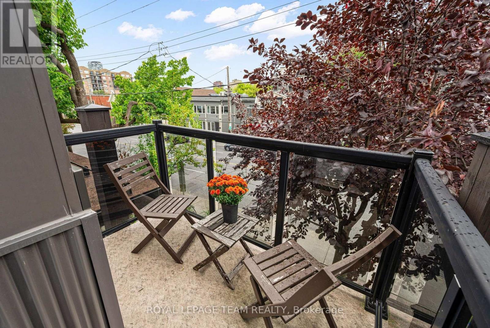 B - 92 Holland Avenue, Ottawa, ON
