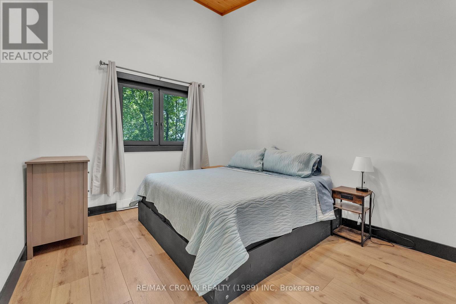 560 Pinecreek Crescent, Callander, ON