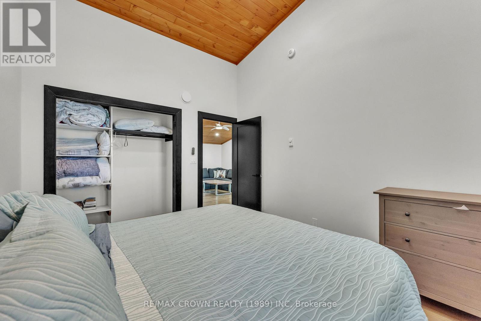 560 Pinecreek Crescent, Callander, ON